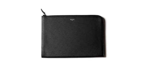 Blvck Macbook Sleeve